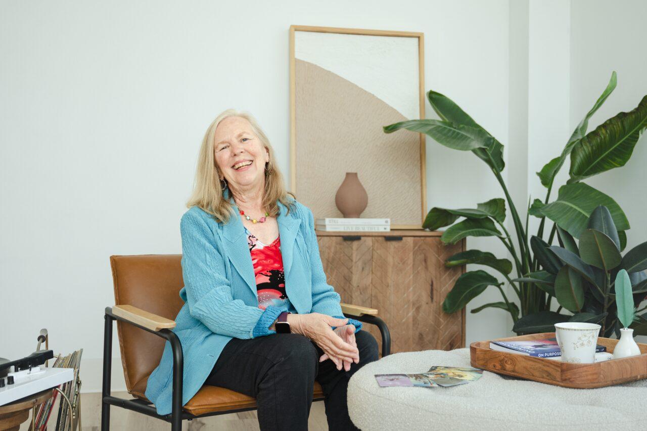 Laurie Morin leading a writing session